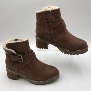 Women’s Crown Vintage Ankle Boots with Faux Fur Lining